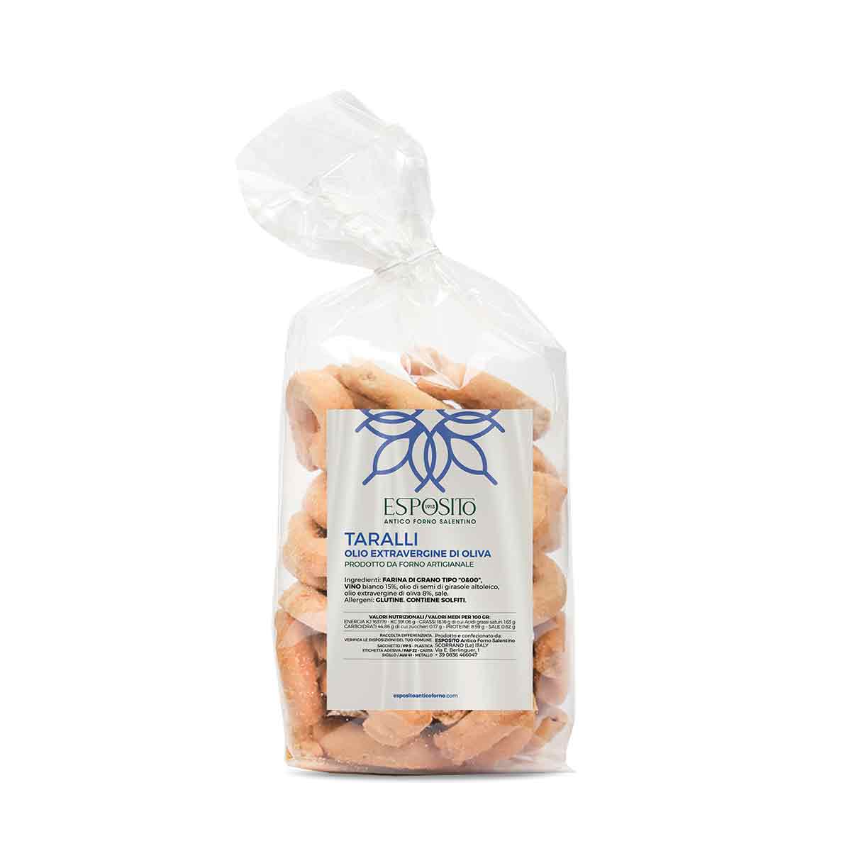 Taralli with extra virgin olive oil